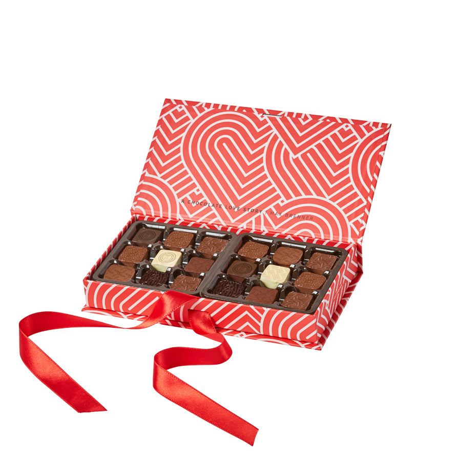 A chocolate love story 18pc pralines